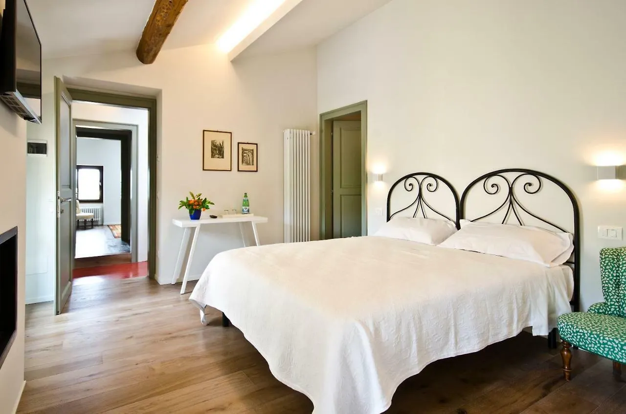 Farm stay Relais Villa Ambrosetti Verona