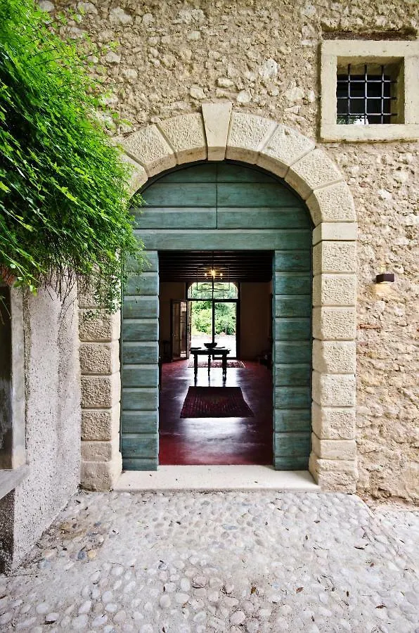 Relais Villa Ambrosetti Verona Farm stay